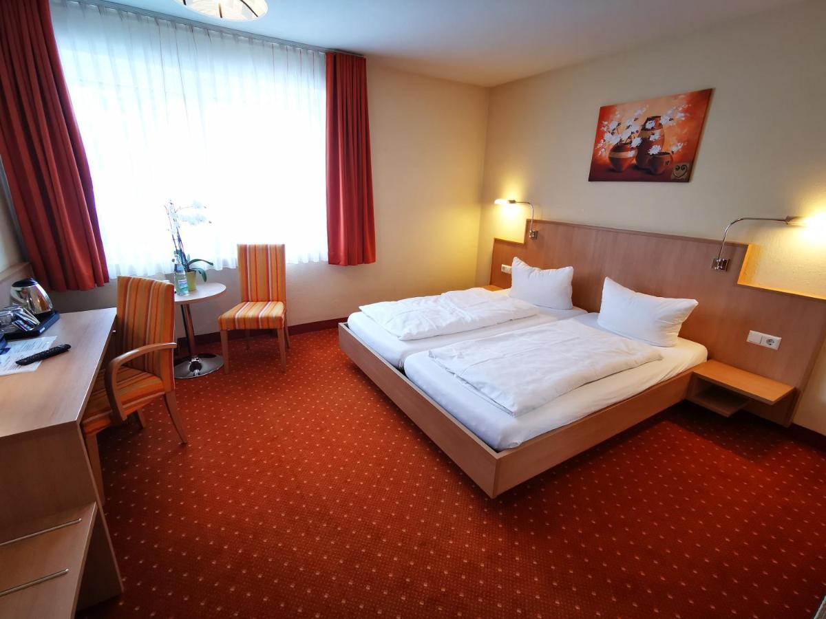 Hotel Touristik Neuenburg am Rhein Exterior photo